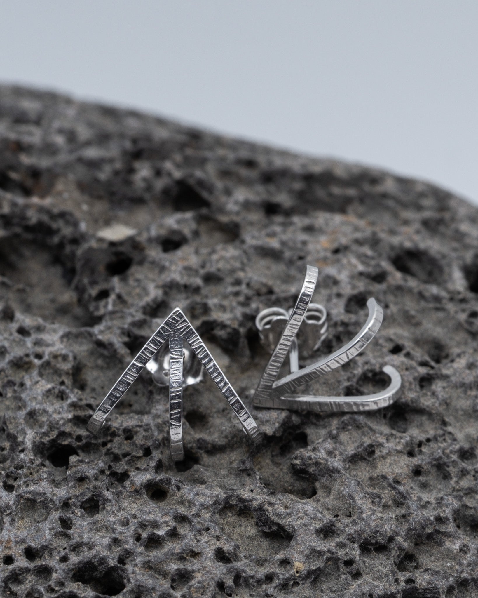 designers stribrne nausnice