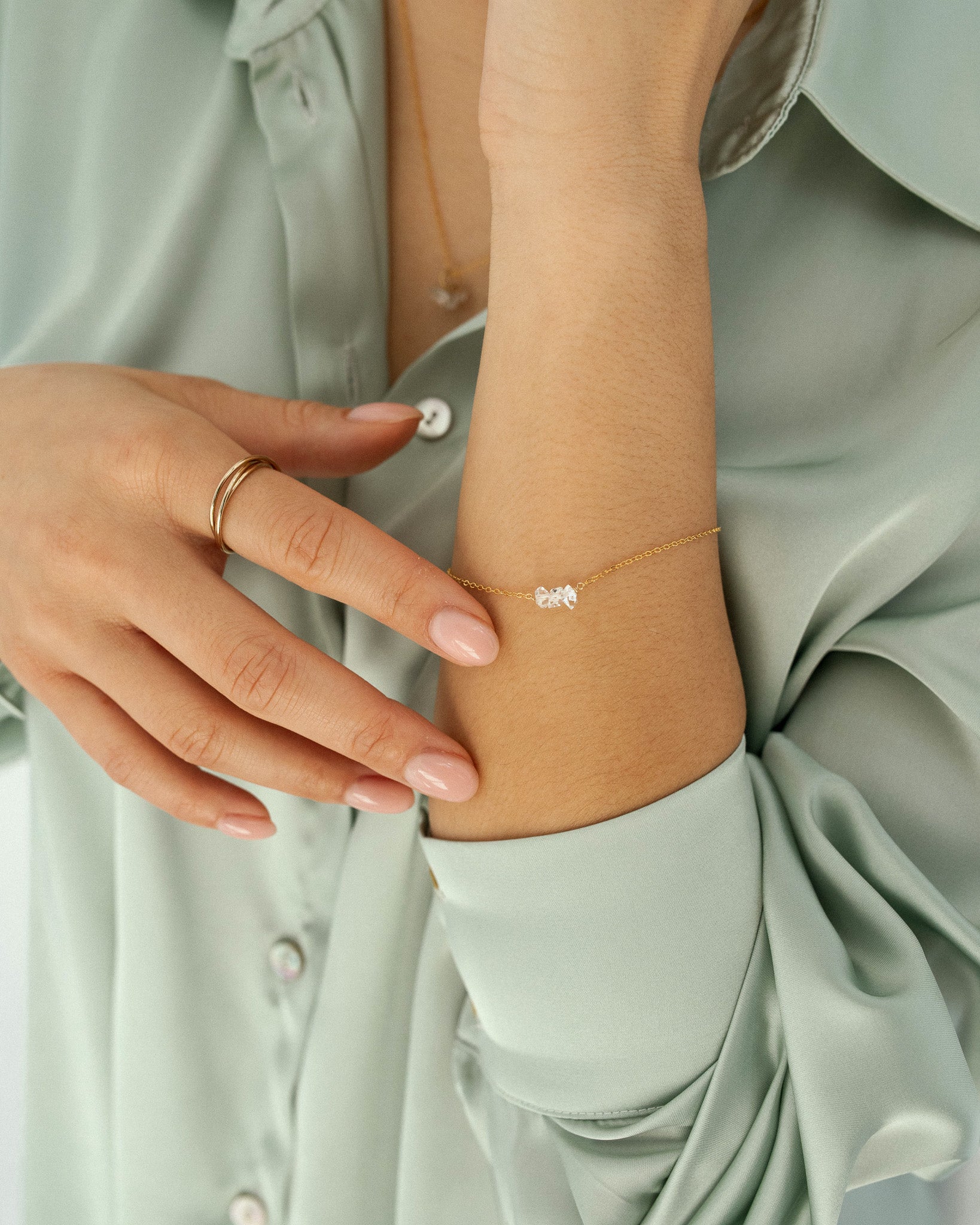 náramek pozlacený s diamanty